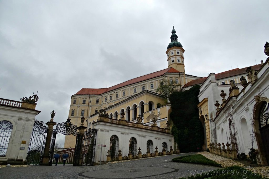 castillo mikulov