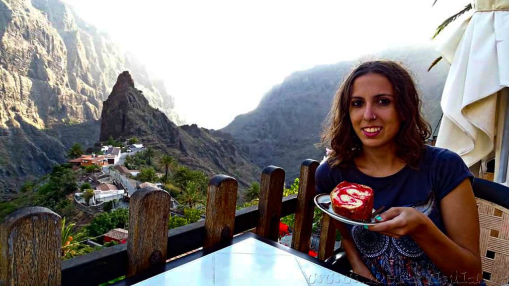 Comer con la mano izquierda