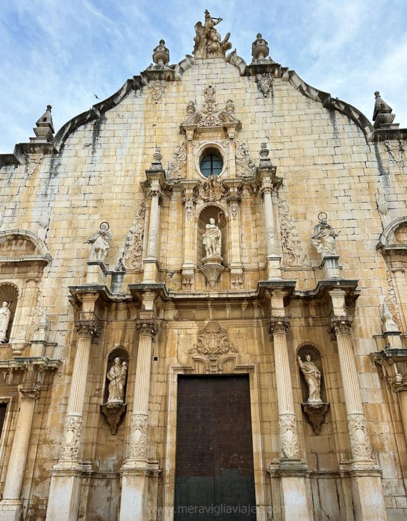 La Iglesia de San Juan Bautista, una de las cosas que ver en Alcossebre-Alcalà de Xivert