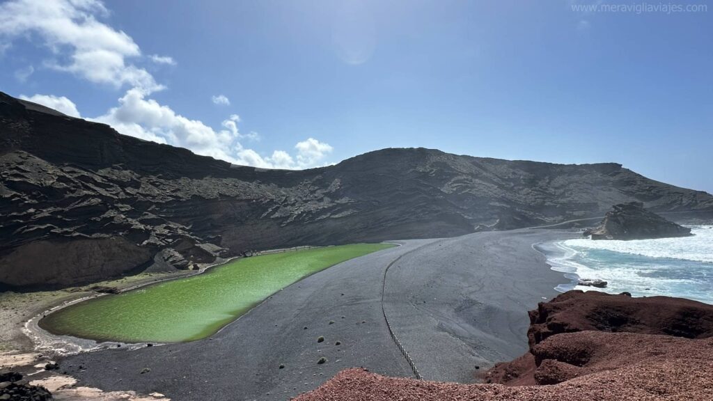 Charco de los Clicos, uno de los lugares que visitar en Lanzarote.